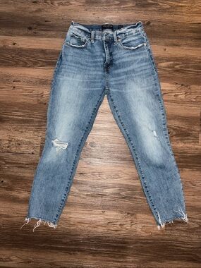Lucky Brand Light Blue Distressed Ankle Jeans - 8 Short